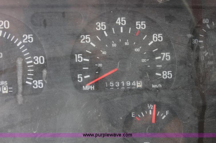 image for item L2492 2001 Sterling 7500 dump truck