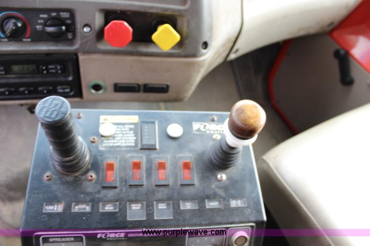 image for item L2492 2001 Sterling 7500 dump truck