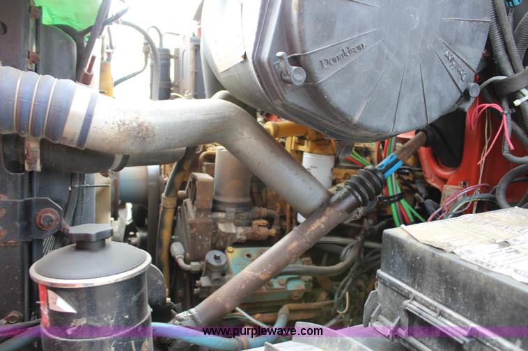 image for item L2492 2001 Sterling 7500 dump truck