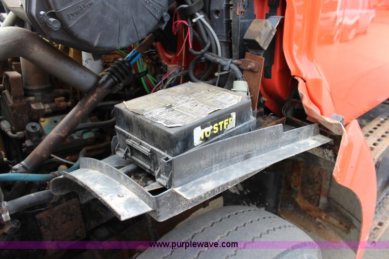 image for item L2492 2001 Sterling 7500 dump truck