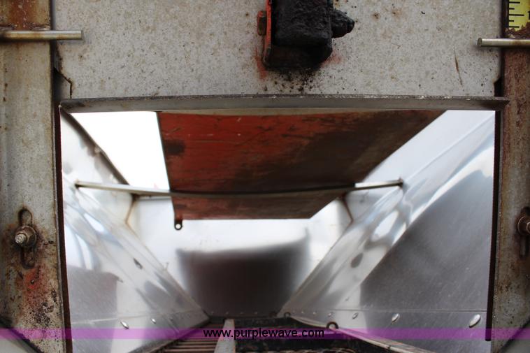 image for item L2492 2001 Sterling 7500 dump truck