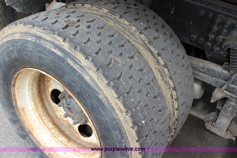 image for item L2492 2001 Sterling 7500 dump truck