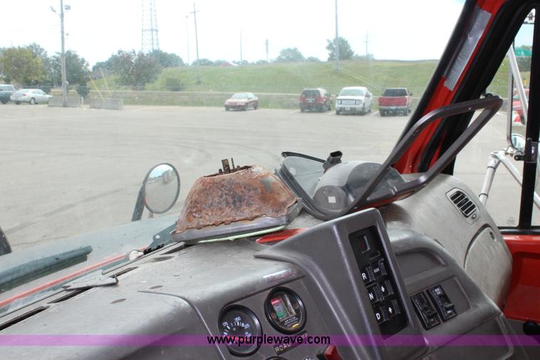 image for item L2492 2001 Sterling 7500 dump truck