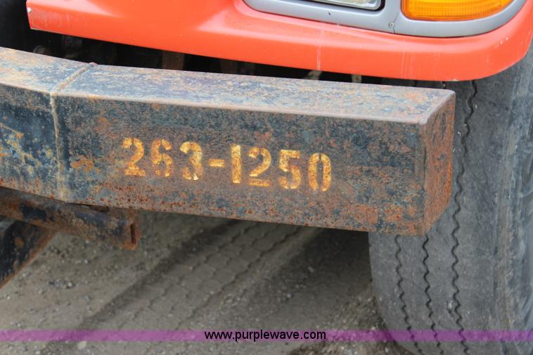 image for item L2492 2001 Sterling 7500 dump truck