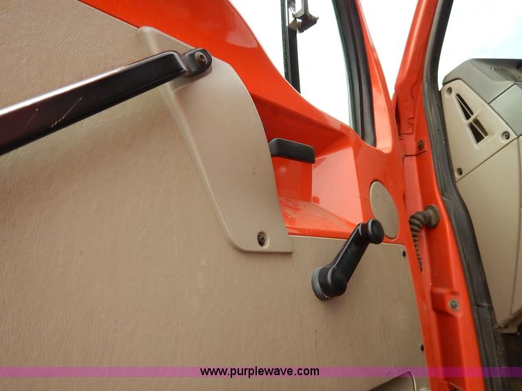 image for item L2493 2001 Sterling LT7500 dump truck