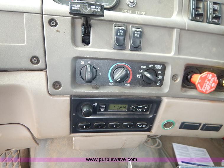 image for item L2493 2001 Sterling LT7500 dump truck