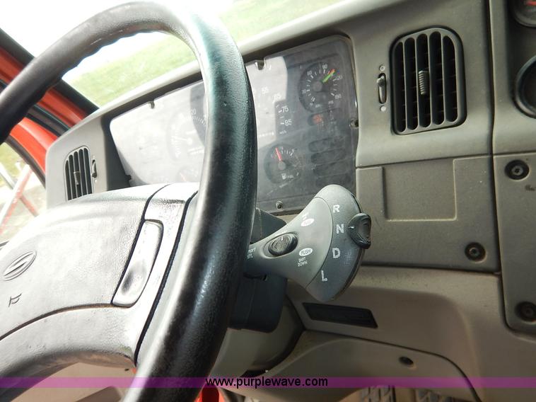 image for item L2493 2001 Sterling LT7500 dump truck