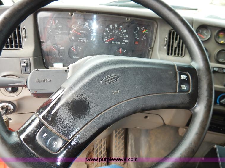 image for item L2493 2001 Sterling LT7500 dump truck