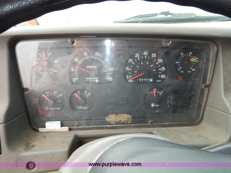 image for item L2493 2001 Sterling LT7500 dump truck