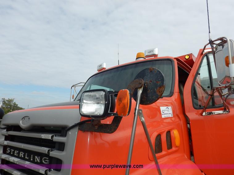 image for item L2493 2001 Sterling LT7500 dump truck