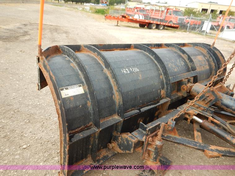 image for item L2493 2001 Sterling LT7500 dump truck