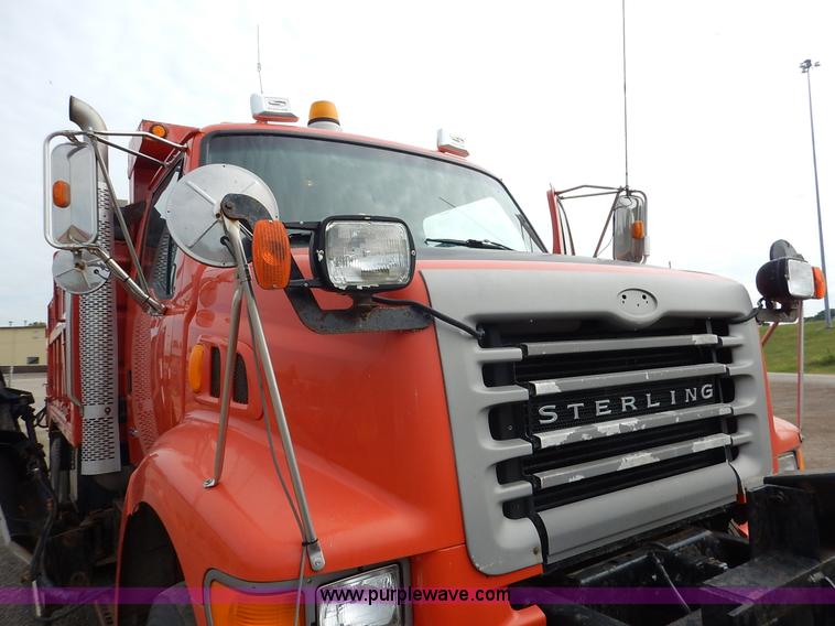 image for item L2493 2001 Sterling LT7500 dump truck