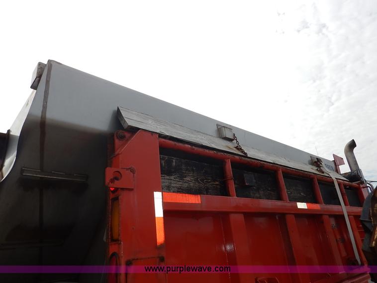 image for item L2493 2001 Sterling LT7500 dump truck