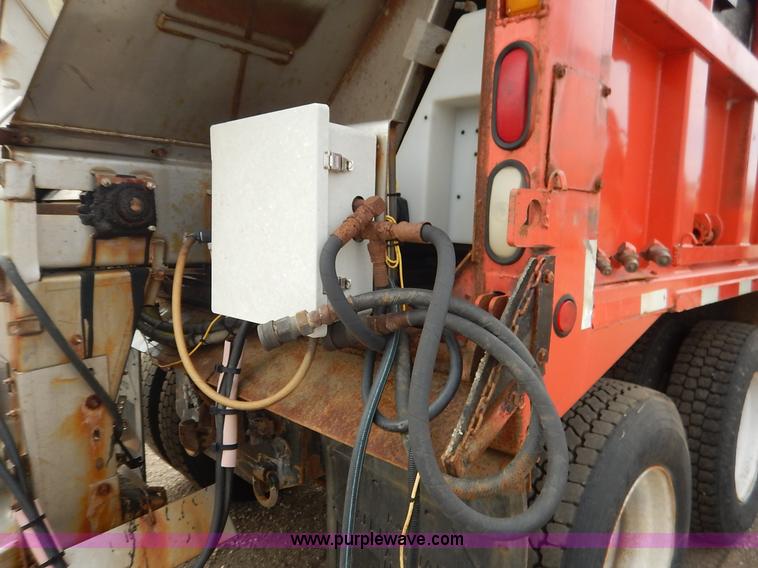 image for item L2493 2001 Sterling LT7500 dump truck