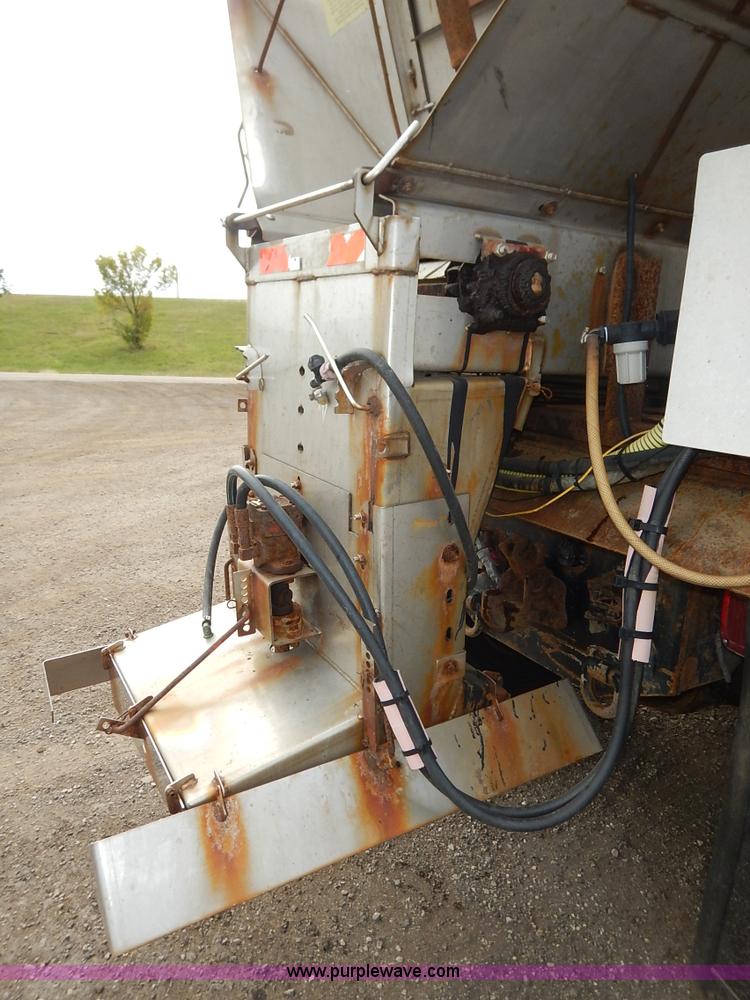 image for item L2493 2001 Sterling LT7500 dump truck