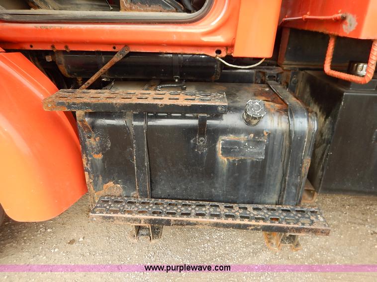 image for item L2493 2001 Sterling LT7500 dump truck