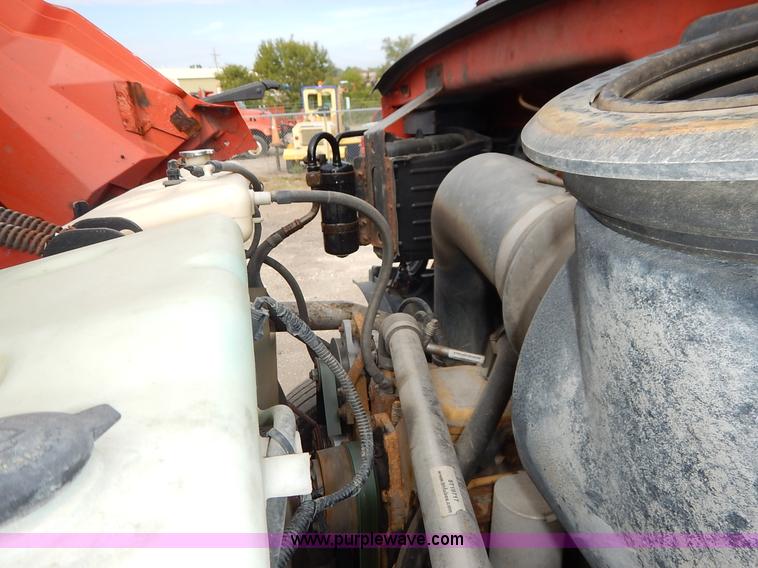 image for item L2493 2001 Sterling LT7500 dump truck