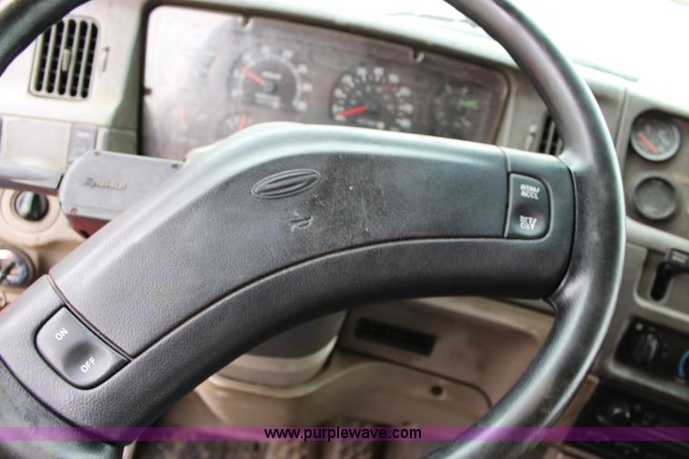 image for item L2494 2001 Sterling LT7500 dump truck