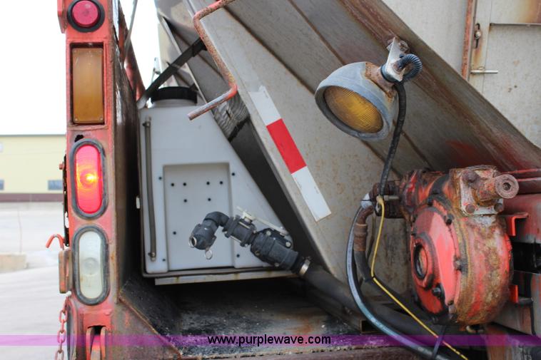 image for item L2494 2001 Sterling LT7500 dump truck