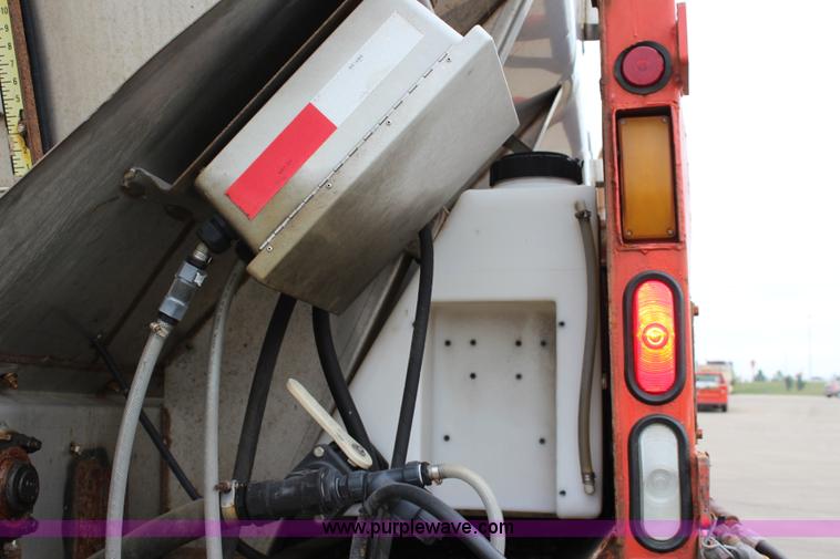 image for item L2494 2001 Sterling LT7500 dump truck