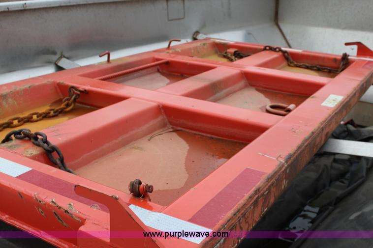 image for item L2494 2001 Sterling LT7500 dump truck