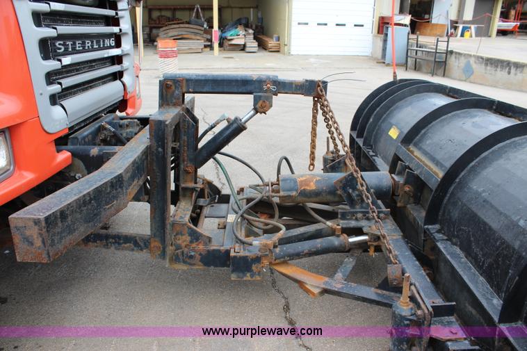 image for item L2494 2001 Sterling LT7500 dump truck