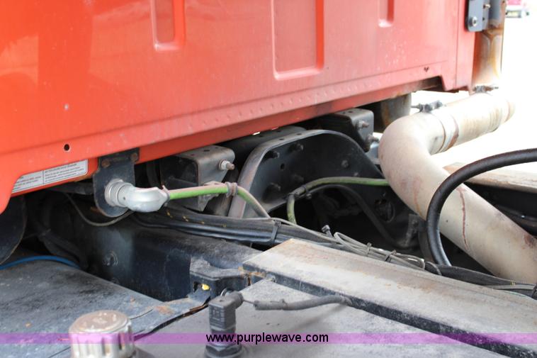 image for item L2494 2001 Sterling LT7500 dump truck