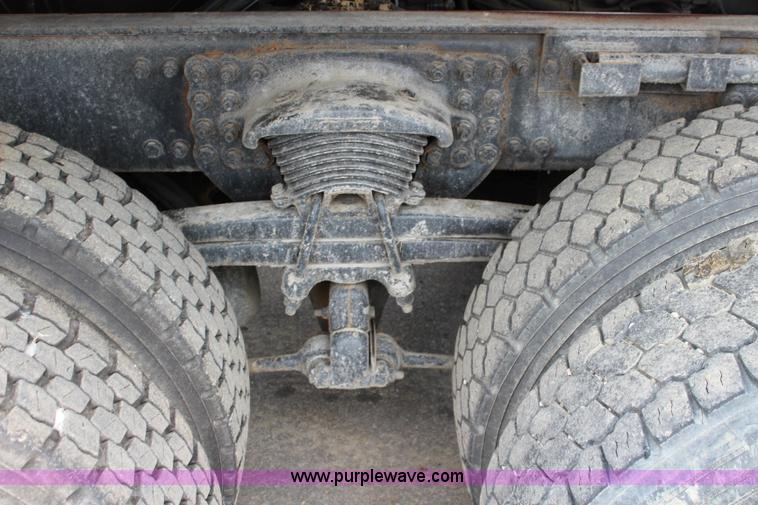 image for item L2494 2001 Sterling LT7500 dump truck