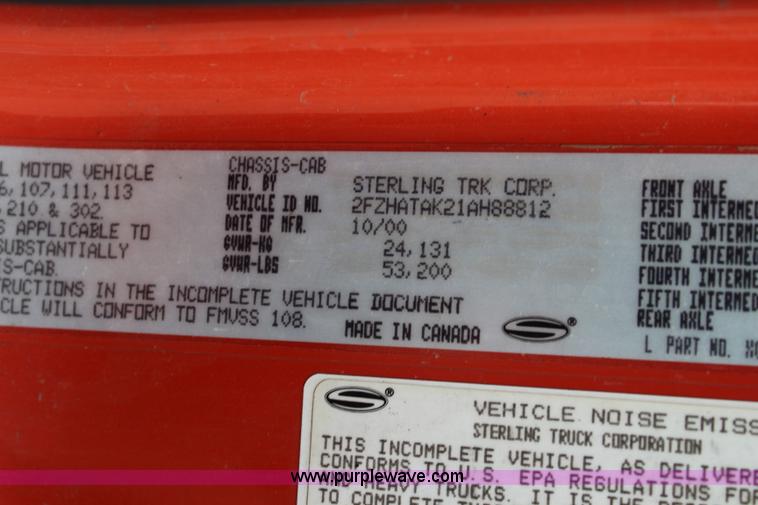 image for item L2494 2001 Sterling LT7500 dump truck