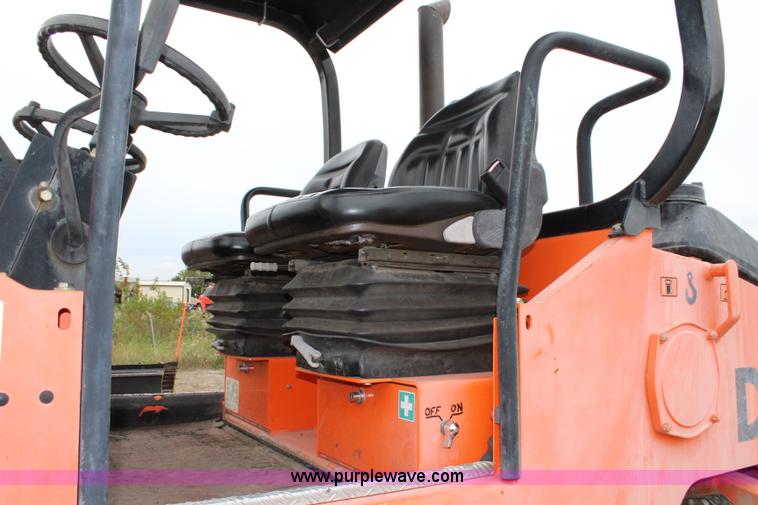 image for item L2497 1999 Hamm DV6K combination roller