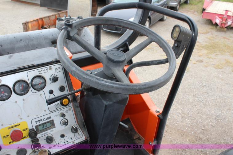 image for item L2497 1999 Hamm DV6K combination roller