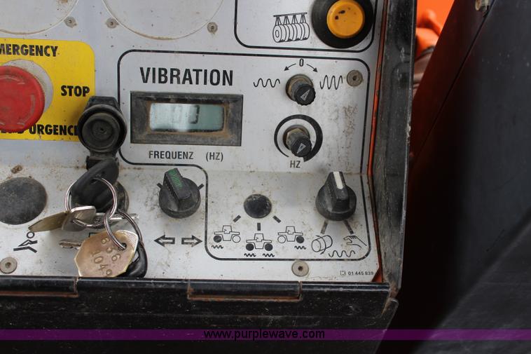 image for item L2497 1999 Hamm DV6K combination roller