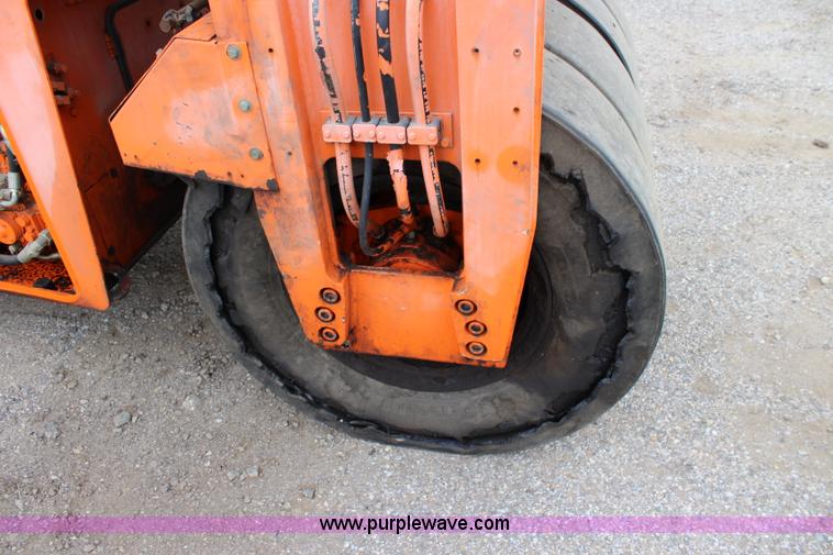 image for item L2497 1999 Hamm DV6K combination roller