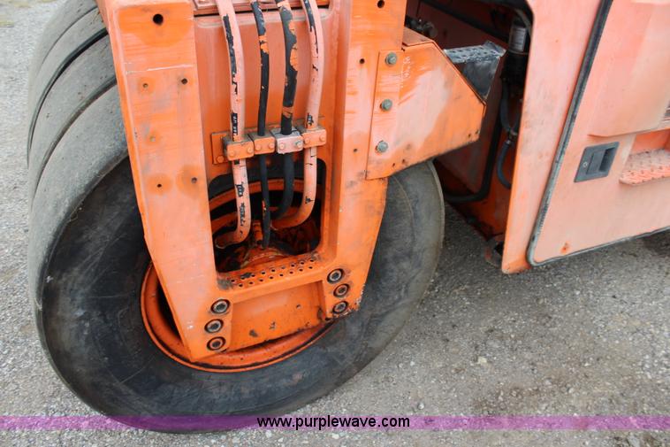 image for item L2497 1999 Hamm DV6K combination roller