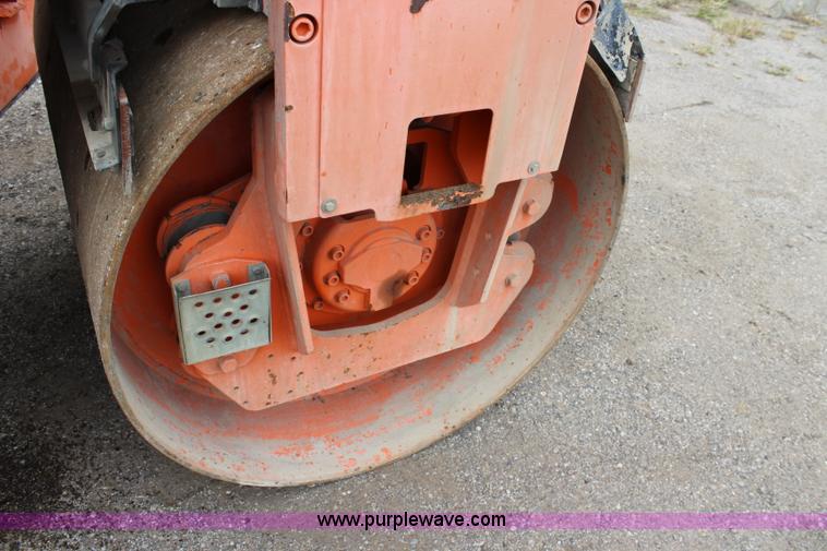 image for item L2497 1999 Hamm DV6K combination roller