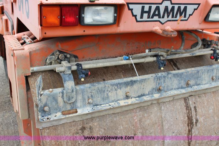 image for item L2497 1999 Hamm DV6K combination roller