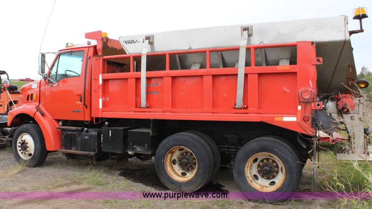 image for item L2498 2001 Sterling LT7500 dump truck