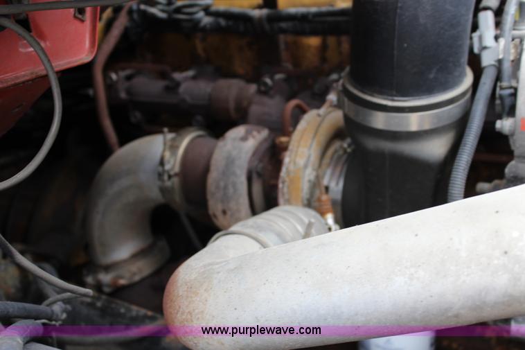 image for item L2498 2001 Sterling LT7500 dump truck