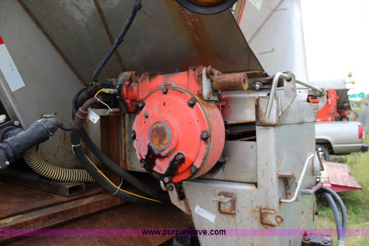 image for item L2498 2001 Sterling LT7500 dump truck