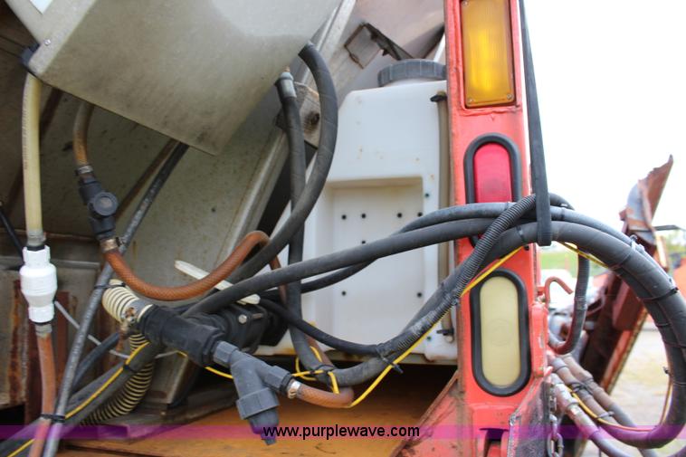 image for item L2498 2001 Sterling LT7500 dump truck