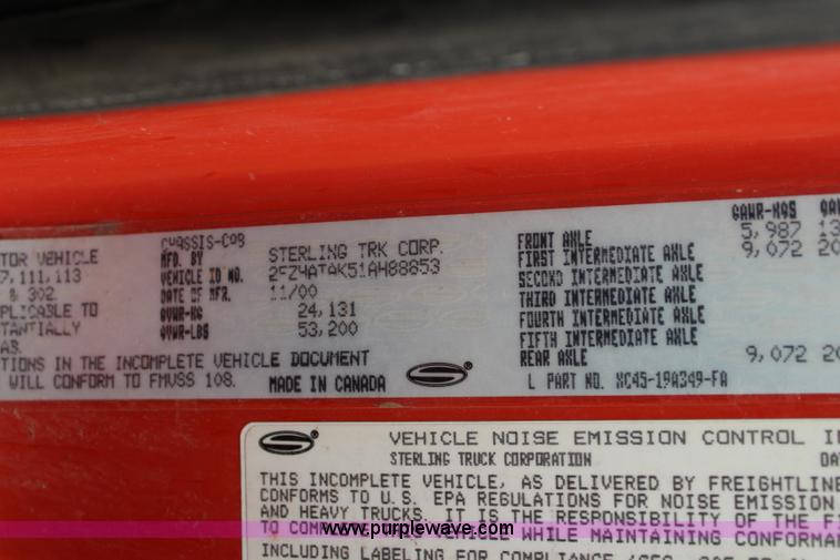 image for item L2498 2001 Sterling LT7500 dump truck