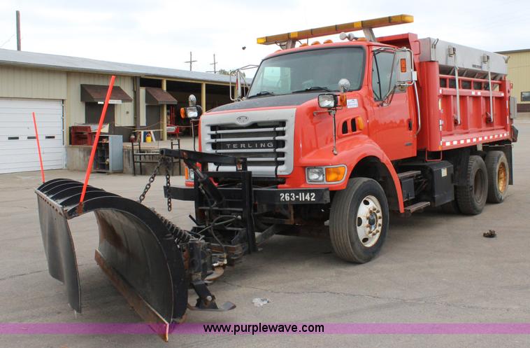 image for item L2499 2003 Sterling LT7500 dump truck