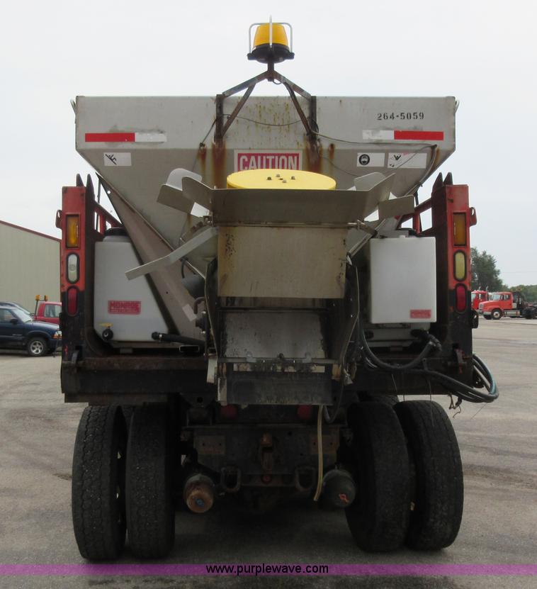 image for item L6387 1999 International 4900 dump truck