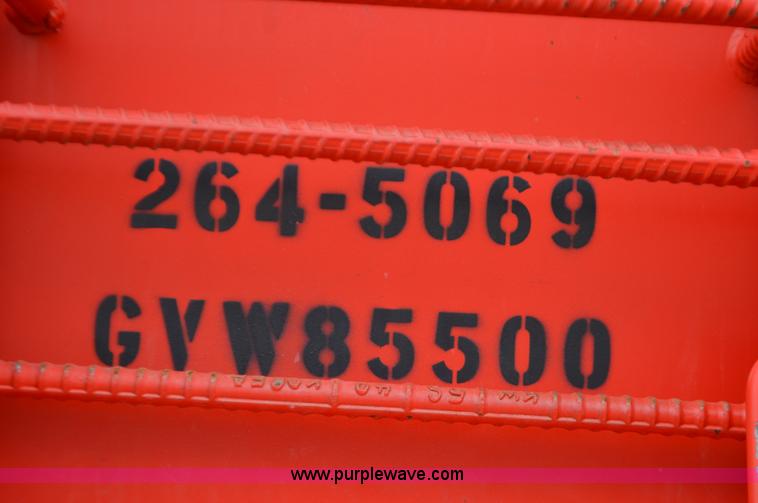 image for item L6388 1999 International 4900 dump truck