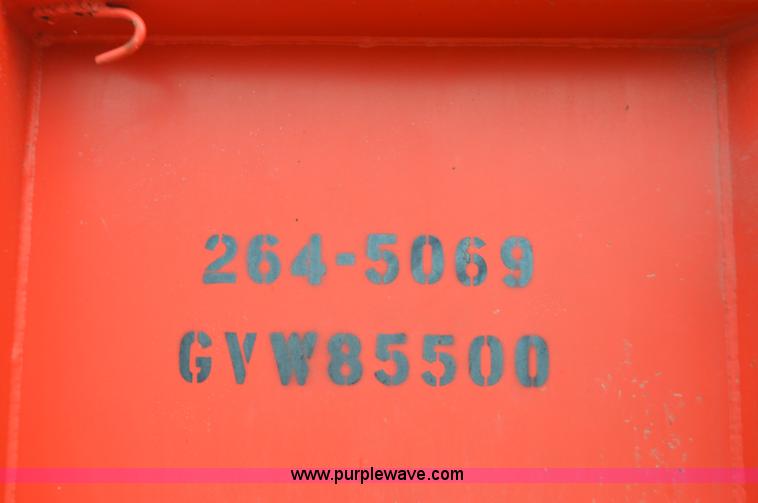 image for item L6388 1999 International 4900 dump truck