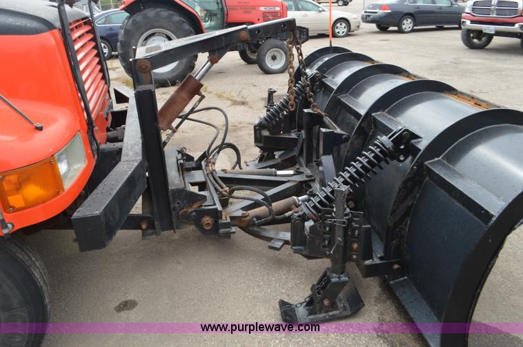 image for item L6390 1999 International 4900 dump truck