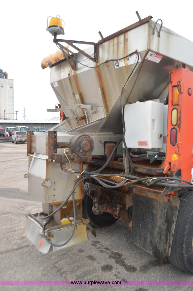 image for item L6391 1999 International 4900 dump truck