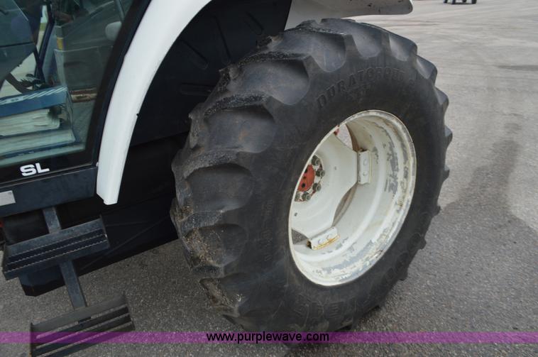 image for item L6392 1997 Ford New Holland 6640SL tractor