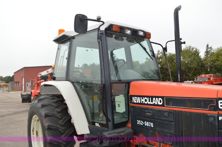 image for item L6392 1997 Ford New Holland 6640SL tractor