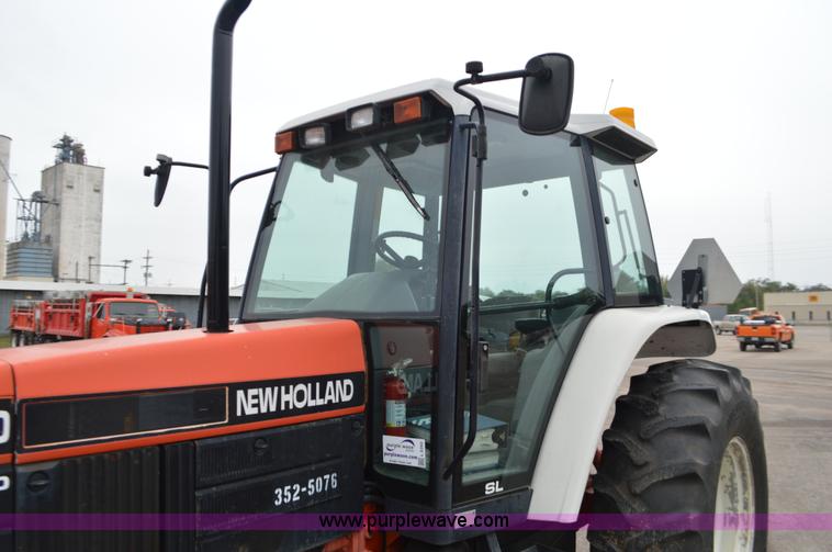 image for item L6392 1997 Ford New Holland 6640SL tractor